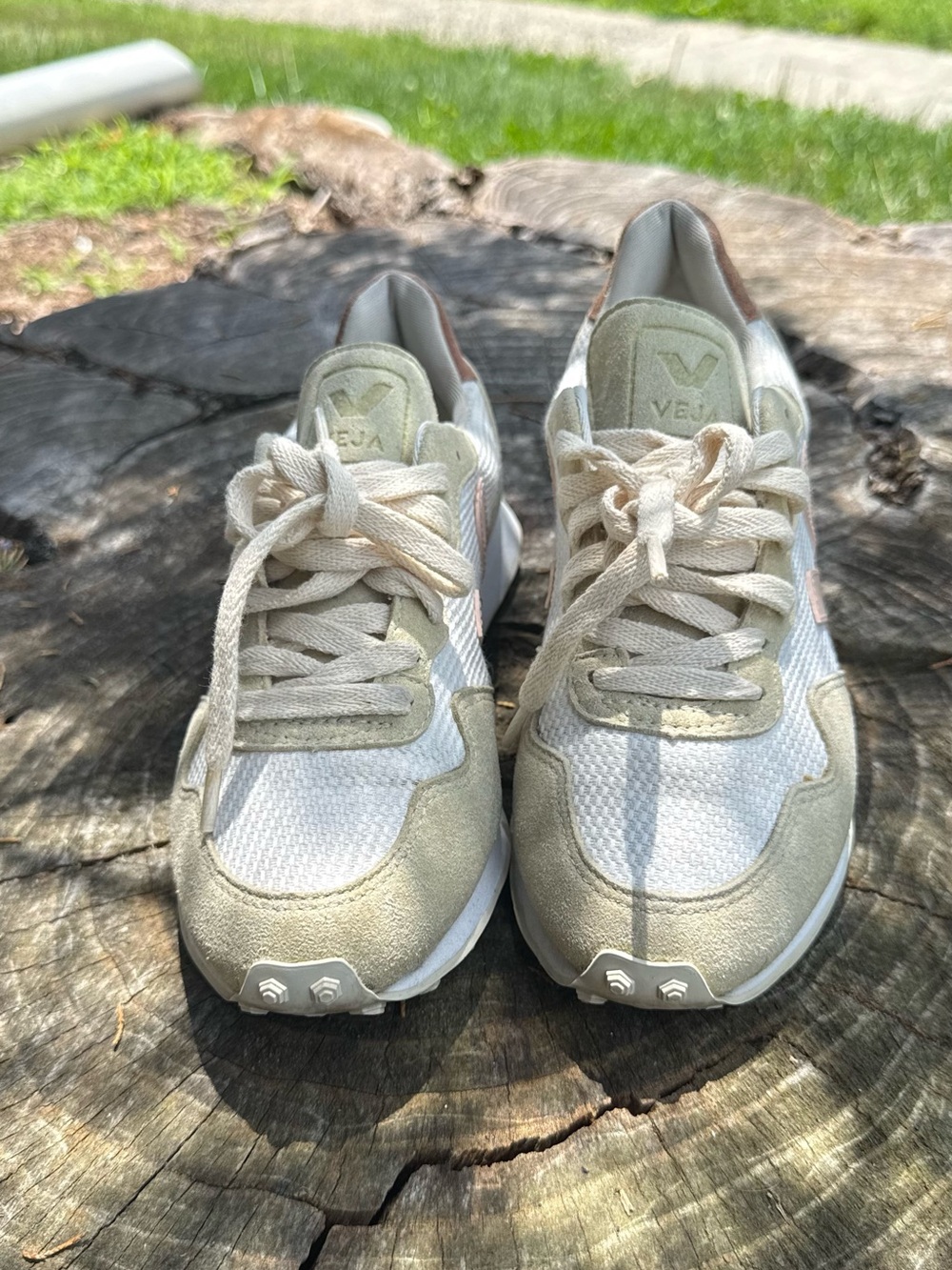 Veja Women's Sneakers Shoes Size 5